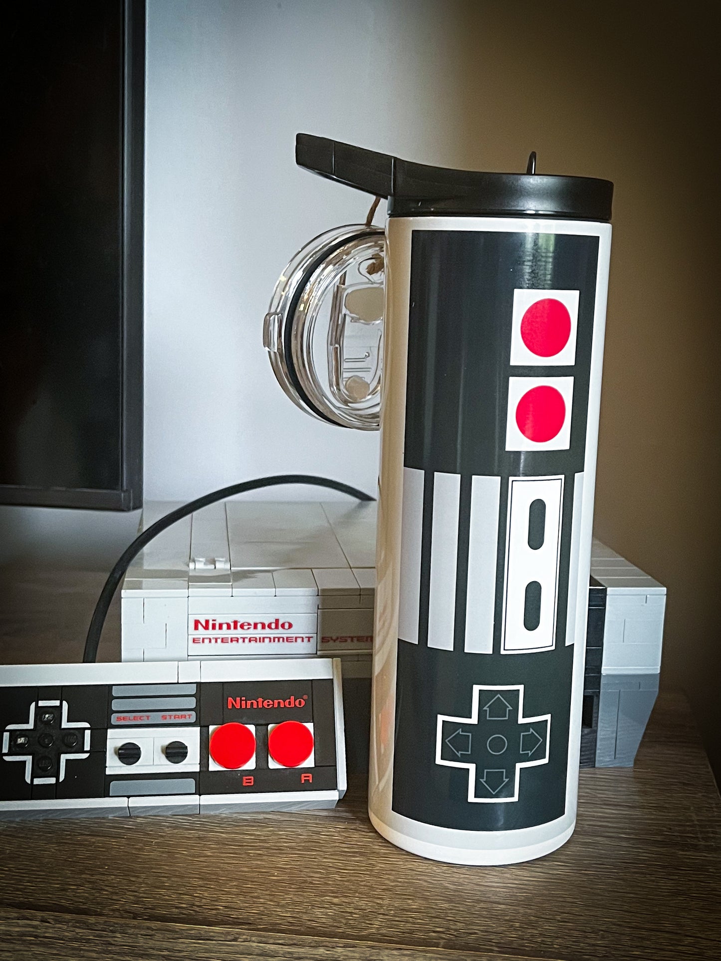 NES Controller | Dual Lid | 20oz Tumbler