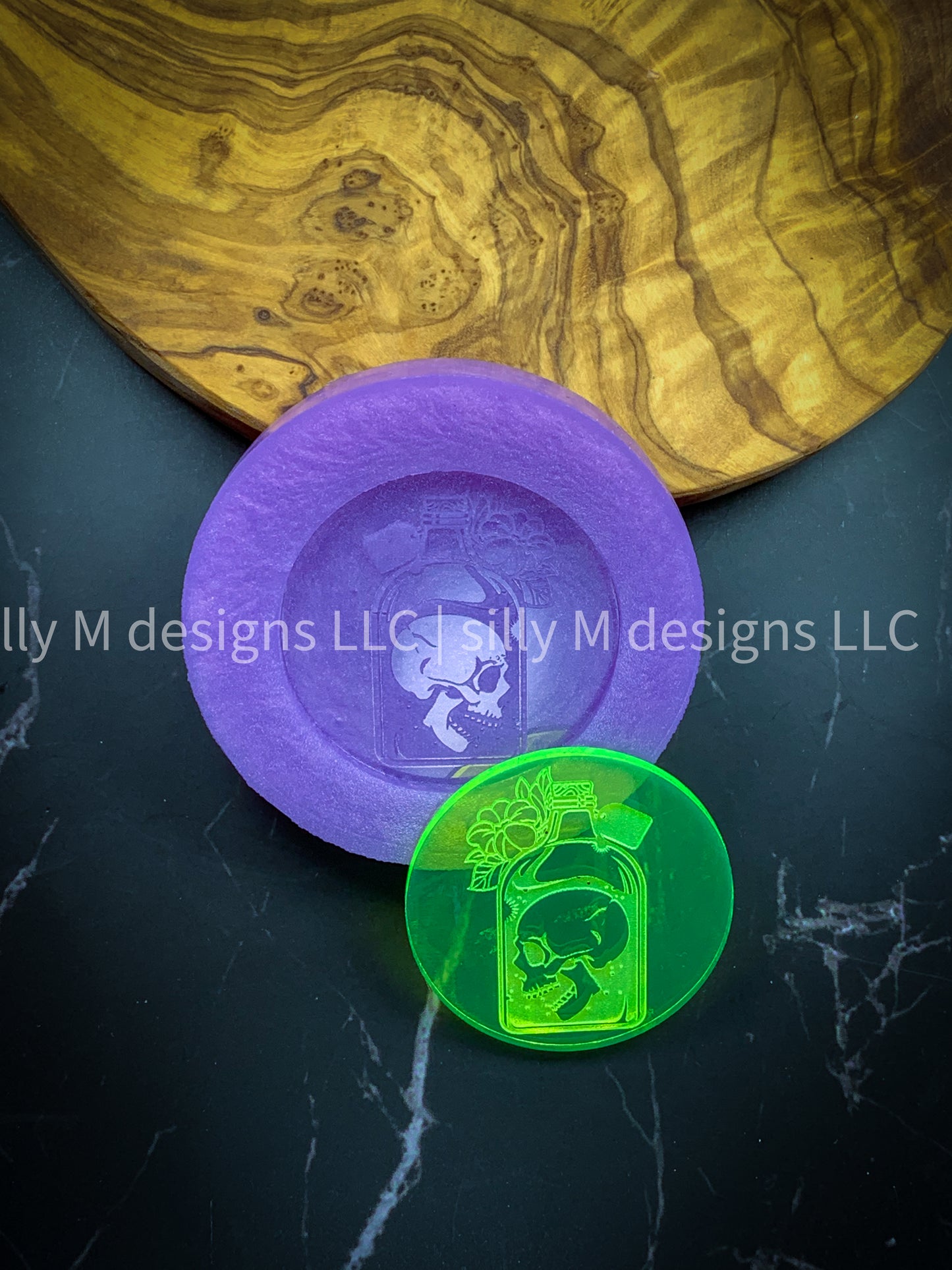 Skull Potion Badge Reel Mold